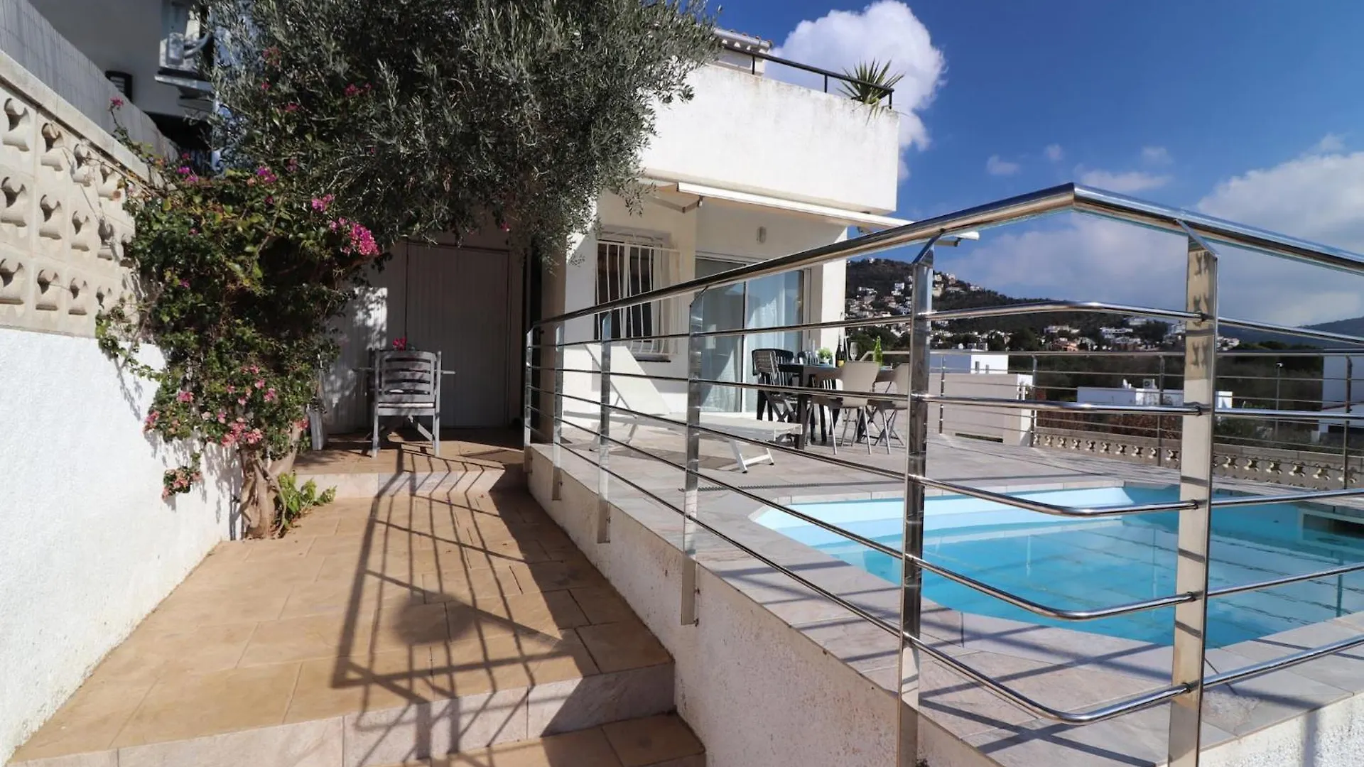 Beautiful Apartment With View Montjoi Holiday home
