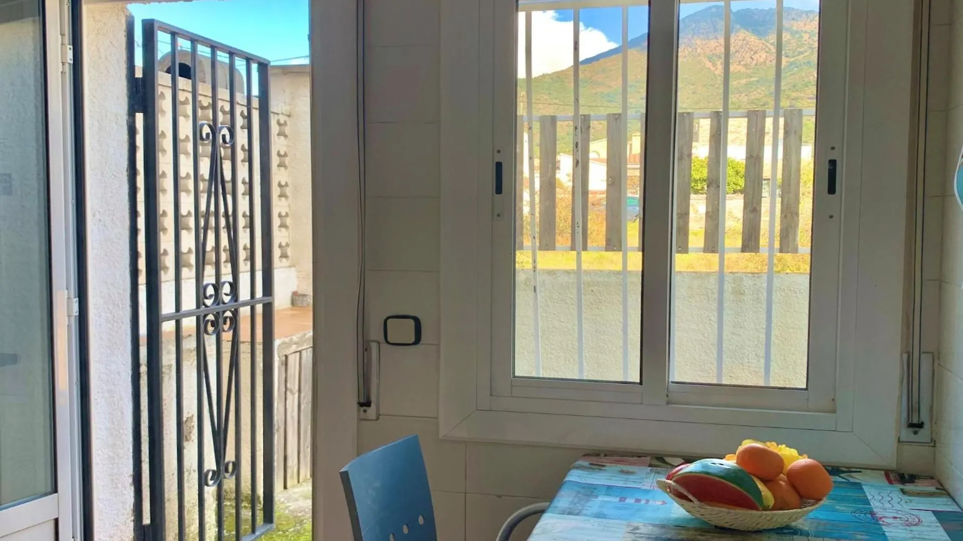 Holiday home Beautiful Apartment With View Montjoi